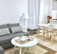 Brand New Stunning Home with Garden - Accommodation Gladstone