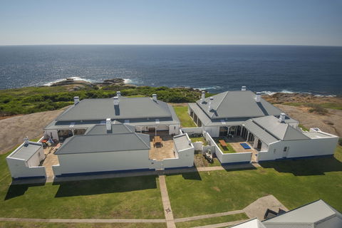 Lavender Vale Cottages - Accommodation Gladstone 3