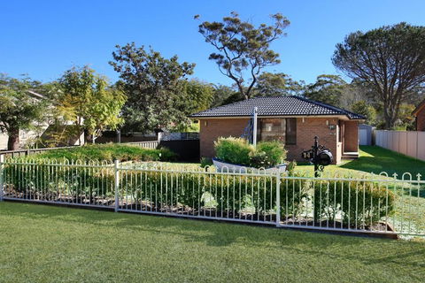 Sandy Toes Beach House Jervis Bay 2min To Beach - Accommodation Gladstone 3