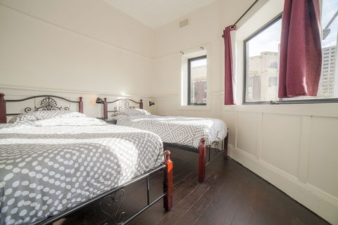 MyHoYoHo City Views Apartments - Accommodation Gladstone 3