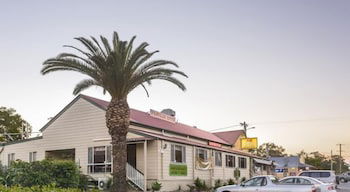 D'Aguilar Hotel Motel - Accommodation Gladstone 0