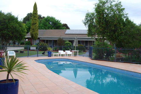 Greenvale Holiday Units - Accommodation Gladstone 6