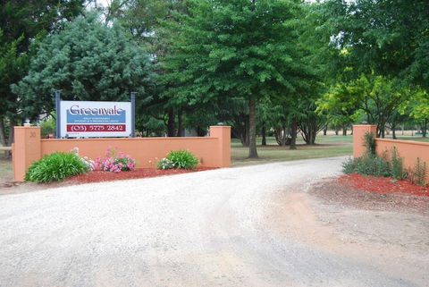 Greenvale Holiday Units - Accommodation Gladstone 0
