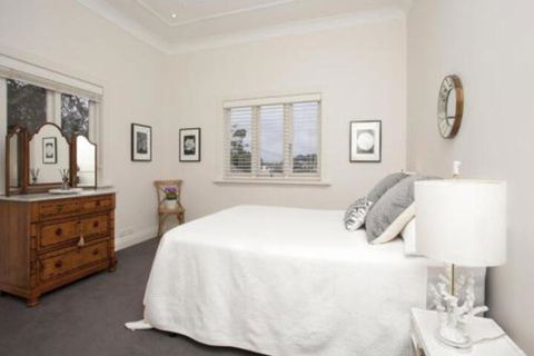 Woollahra Roslyndale Avenue - Accommodation Gladstone 3