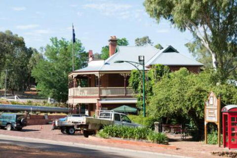 Beautiful Deluxe Family Friendly Holiday House - Accommodation Gladstone 2