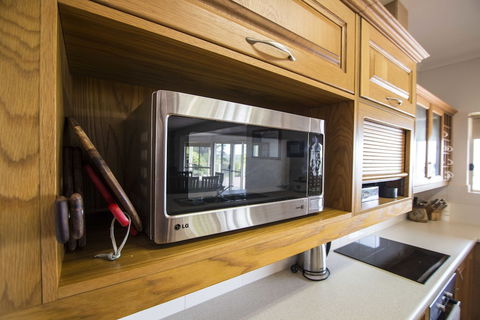 Limestone Ridge - Accommodation Gladstone 1