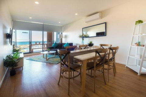 Waterfront Apartments Marinaquays Apt 221 & Apt 234 - Accommodation Gladstone 0