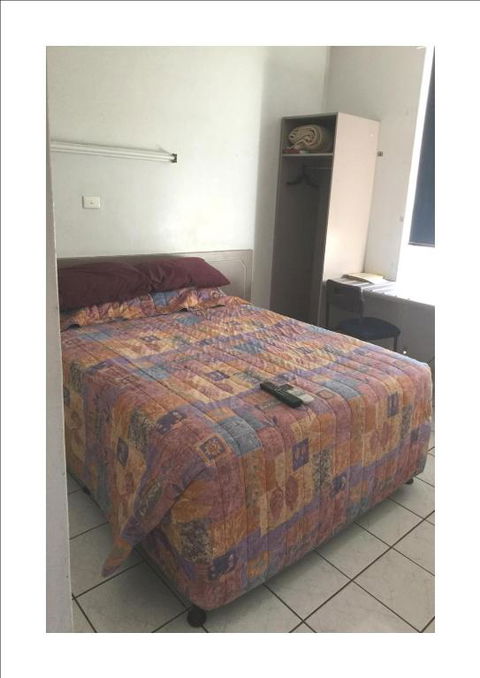 Barkly Hotel - Accommodation Gladstone 1