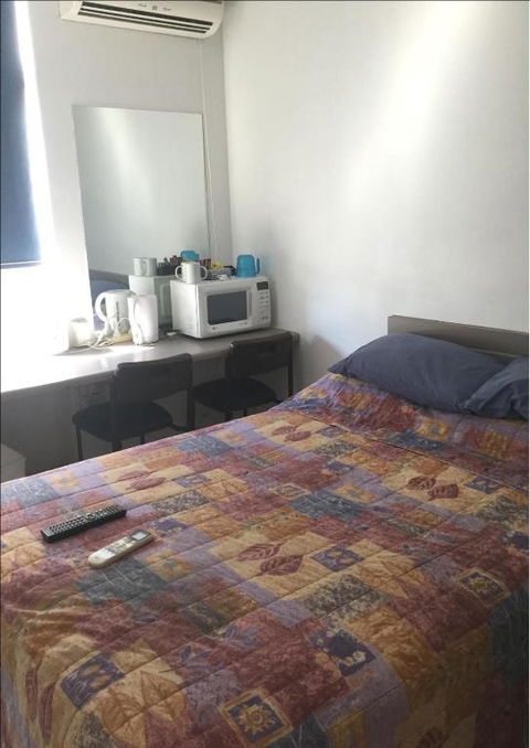 Barkly Hotel - Accommodation Gladstone 4