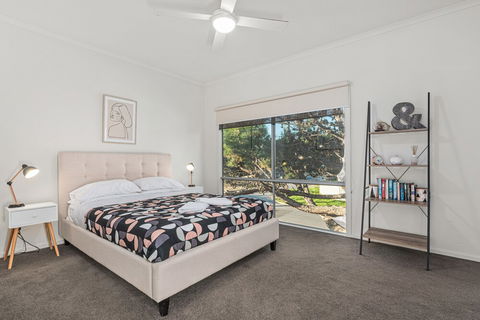 Oceans Eight - Accommodation Gladstone 6
