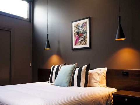 Criterion Hotel Sale - Accommodation Gladstone 6