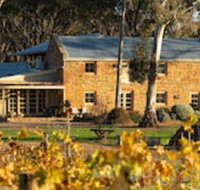 Byronsvale Vineyard and Accommodation - Accommodation Gladstone