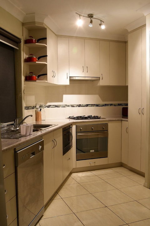 Atricom Apartments Australia - Accommodation Gladstone 3