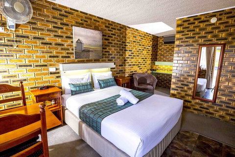 Apple & Grape Motel - Accommodation Gladstone 4