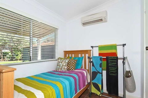 Boat House - Accommodation Gladstone 6