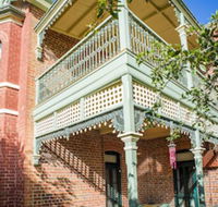 Grenfell Hall B  B - Accommodation Gladstone