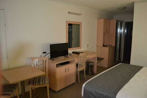Parkhaven - Accommodation Gladstone 3