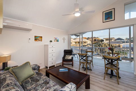 North Beach Bed And Breakfast - Accommodation Gladstone 1