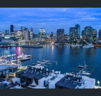 Water Views Lovely 2BRs Free Tram Zone Close to Everything - Accommodation Gladstone