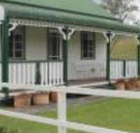 The Dollhouse Cottage - Accommodation Gladstone