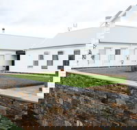 Flynns Hill - Accommodation Gladstone