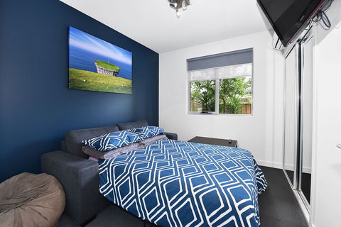 Close To Airport City & Shops - Accommodation Gladstone 6
