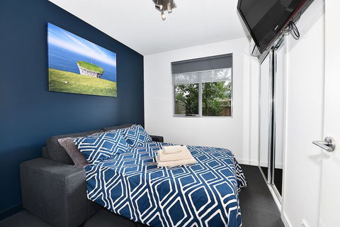 Close To Airport City & Shops - Accommodation Gladstone 1