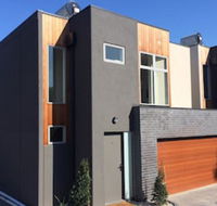 Close To Airport City  Shops - Accommodation Gladstone