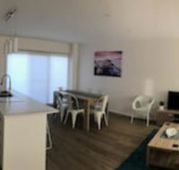 Santa Monica Lodge - Accommodation Gladstone