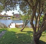Waterfront Delight on Cater - Accommodation Gladstone