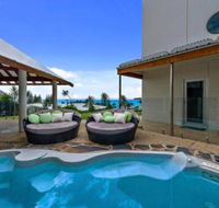 Beachy Coastal Retreat - Accommodation Gladstone