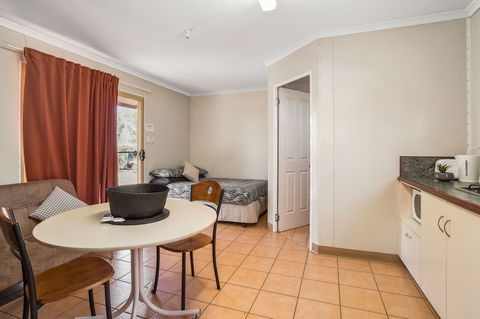 Karratha Caravan Park - Accommodation Gladstone 0