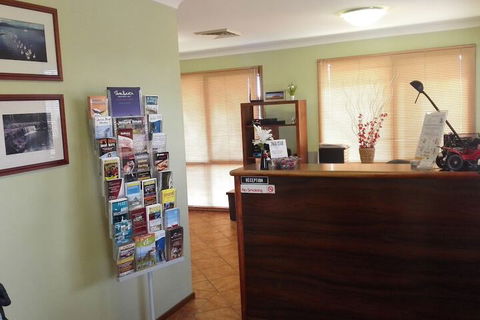 Bomaderry Motor Inn - Accommodation Gladstone 2
