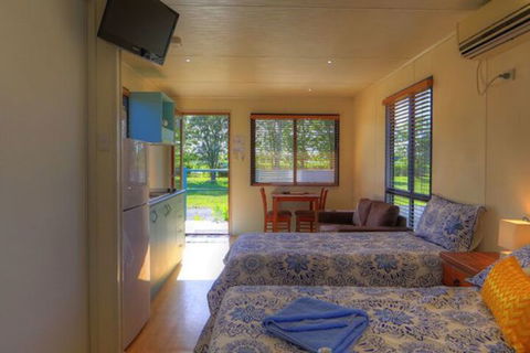 August Moon Caravan Park - Accommodation Gladstone 5
