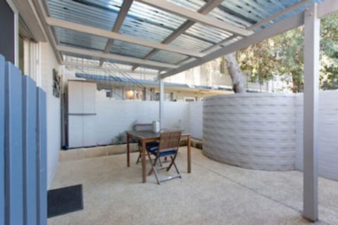 Shenton Park Hensman Road - Accommodation Gladstone 0