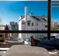 Couples Gateway in Sunny Elizabeth Bay - Accommodation Gladstone