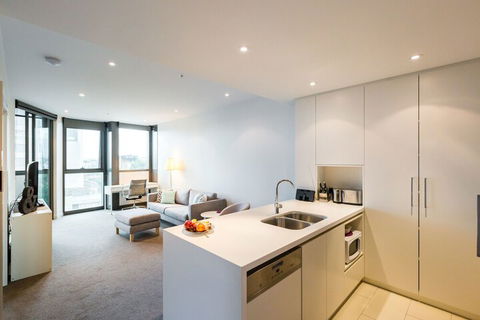 MILA, 1BDR Cremorne Apartment - Accommodation Gladstone 4