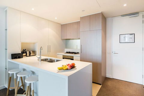 MILA, 1BDR Cremorne Apartment - Accommodation Gladstone 2