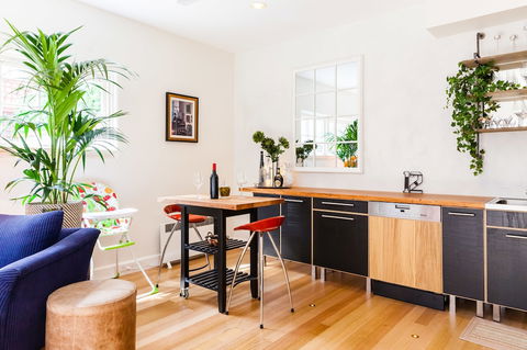 VERA, 1BDR South Melbourne Apartment - Accommodation Gladstone 5