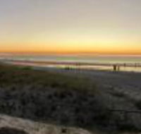 Beachside Luxury getaway in Glenelg - Accommodation Gladstone