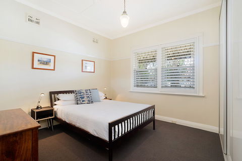Newcastle Executive Homes - Veda House - Accommodation Gladstone 4