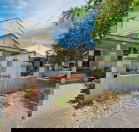 Newcastle Executive Homes - Veda House - Accommodation Gladstone