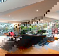 Dee Jays Studio - Accommodation Gladstone