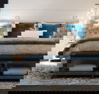 Provence Spa Villa 1 - Accommodation Gladstone