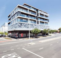 Spacious Urban Oasis in Central Location - Accommodation Gladstone