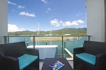 Blue On Blue Studio Room 1242 - Accommodation Gladstone 0