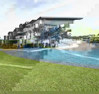 Blue on Blue Apartment 812 - Accommodation Gladstone