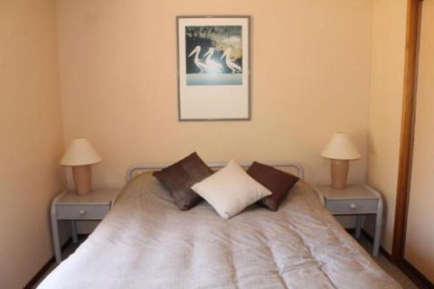 Coastal Retreat Unit 3 - Accommodation Gladstone 5