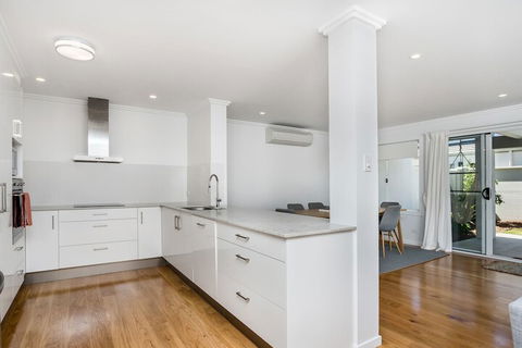 A PERFECT STAY - Amity At Seadrift - Accommodation Gladstone 4