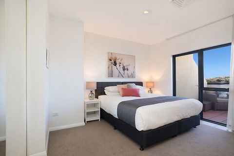 Beau Monde Apartments Newcastle - Boulevard Apartments - Accommodation Gladstone 2